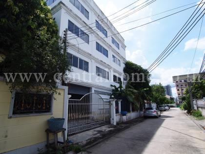 บ้านเดี่ยวสร้างเอง และ อาคารพาณิชย์ ซอย ชินเขต ในเนื้อที่ 150 ตร.วา