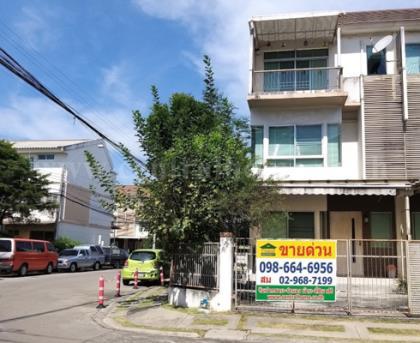ทาวน์เฮ้าส์ หมู่บ้าน บ้านใหม่ Baan Mai พระราม 2