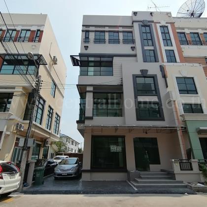 บ้านกลางกรุง ออฟฟิศ ปาร์ค ลาดพร้าว 71 ถ.นาคนิวาส ซ.10