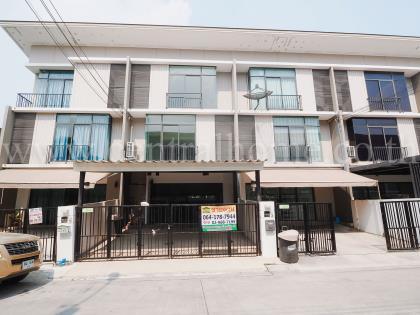ทาวน์โฮม หมู่บ้าน พฤกษาวิลล์ 65/2 ศรีสมาน ราคาถูกสุดในโครงการ