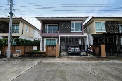บ้านแฝด หมู่บ้าน โกลเด้น นีโอ อ่อนนุช พัฒนาการ