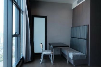 37753 - The Dipiomat Sathorn Rd. 52 sq.m.
