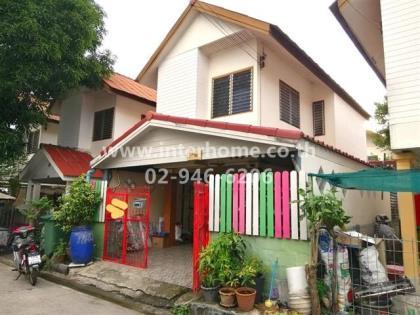 บ้านเดี่ยว 2 ชั้น 21 ตร.ว. หมู่บ้านเอื้ออาทร คลอง5 ซอย16 ถนนคลองหลวง  