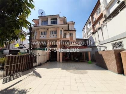 บ้านเดี่ยว 2 ชั้น (หลังริม)  63 ตร.ว. หมู่บ้านซิตี้พาร์ค กรองทอง  ซอยพัฒนาการ38 ถนนศรีนครินทร์ 