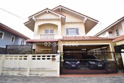 บ้านเดี่ยว 2 ชั้น 50 ตร.ว. หมู่บ้านทองสถิตย์8 ถนนหทัยราษฎร์
