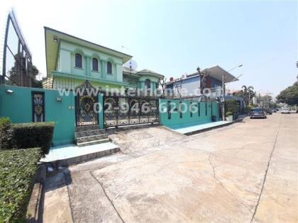 บ้านเดี่ยว 2 ชั้น (หลังริม)  113.5 ตร.ว. หมู่บ้านผกามาส  ซอยปรีดีพนมยงค์14 ถนนสุขุมวิท71  