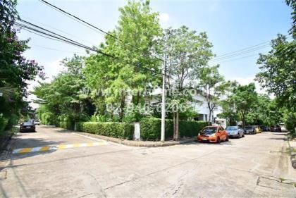บ้านเดี่ยว(หลังมุม) 105.7 ตร.ว. หมู่บ้านโนเบิลจีโอ  ถนนรามอินทรา