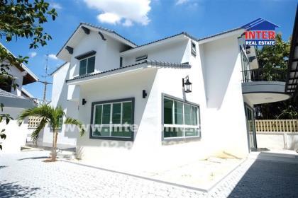 บ้านเดี่ยว 2 ชั้น 121 ตร.ว. หมู่บ้านบ้านสวนนครินทร์1 ซอยศรีนครินทร์46 ถนนศรีนครินทร์