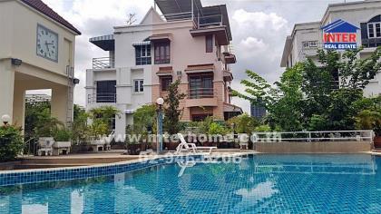 บ้านแฝด 4.5 ชั้น 80.3 ตร.ว. หมู่บ้านกรีนพีซ ซอยอารีย์สัมพันธ์2 ถนนพหลโยธิน 