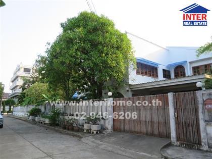 บ้านเดี่ยว 2 ชั้น 231 ตร.ว. หมู่บ้านผาสุก ซอยพัฒนาการ63 ถนนศรีนครินทร์ 
