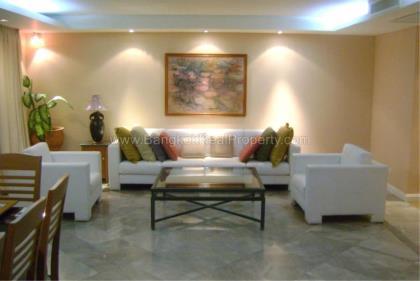 Somkid Gardens | Stunning Spacious High Floor 4 Bed 6 Bath