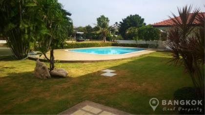 Large Detached 4 Bed 5 Bath Bangna House with Private Pool