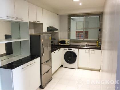 49 Plus | Spacious High Floor 1 Bed 1 Bath in Thonglor