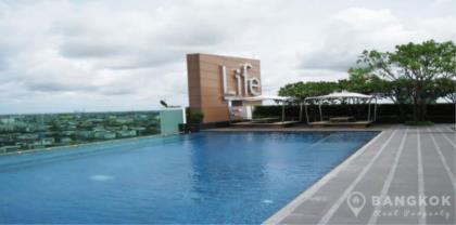 Life Sukhumvit | Modern 1 Bed 1 Bath near Phra Khanong BTS