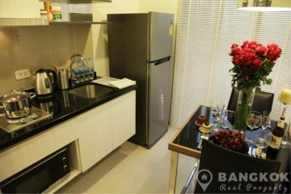 The Base Park East | Modern High Floor 1 Bed near On Nut BTS