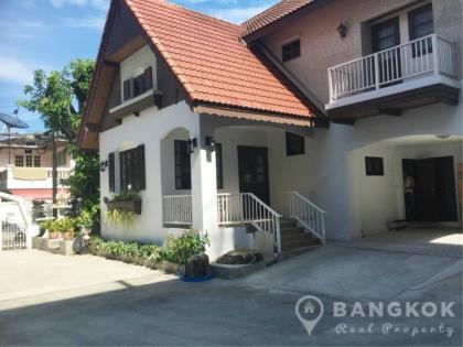 Spacious Detached Thonglor House with 3 Beds 3 Baths
