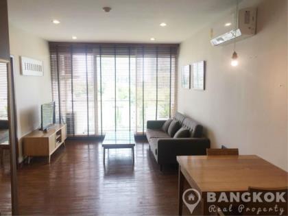 Von Napa Sukhumvit 38 | Spacious High Floor 1 Bed with Garden Views