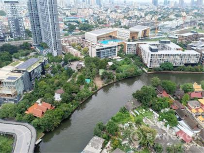 The Base Sukhumvit 77 | High Floor 1 Bed 1 Bath with Canal View