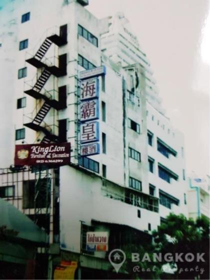 Entire Commercial Building in Sathorn near Chong Nonsi BTS.