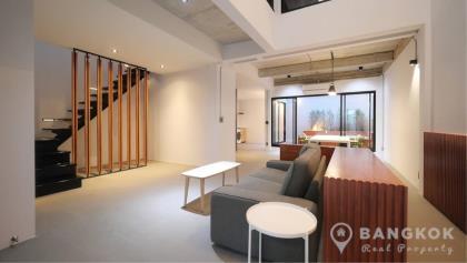 Stunning Loft Style 3 Bed Townhouse in Phrom Phong 