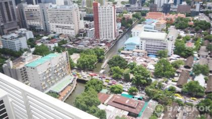 Circle Condominium | Modern High Floor 2 Bed 2 Bath near Phetchaburi MRT