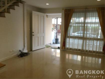 Modern Udomsuk Townhouse with 3 Bed 3 Bath in Secure Compound