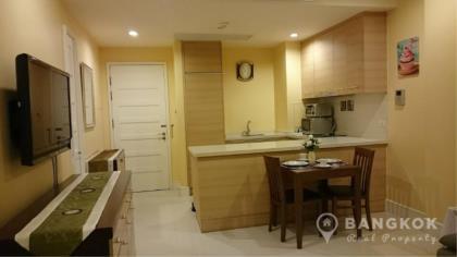 Aguston Sukhumvit 22 | Modern Corner 1 Bed 1 Bath near EM District 