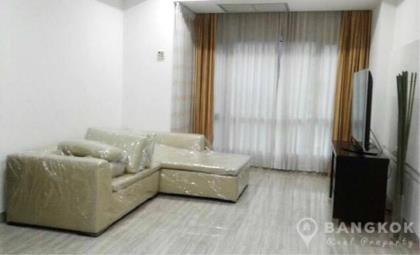 The Trendy Condominium | Renovated Spacious 1 Bed with Utility Room 