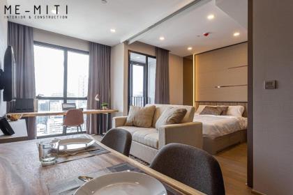 Ashton Chula - Silom