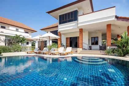 4 Bedroom Pool Villa in Hua Hin