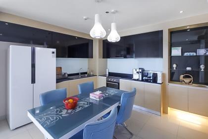 2 bedroom condo with fabulous view of Pattaya 