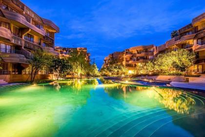 2 bedroom Condo by the sea