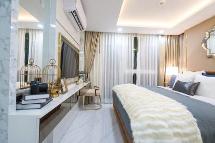 2 bedrooms condo in a new low-rise project