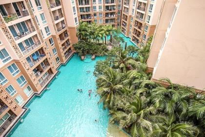 Jomtien 2 bedroom family Condo only 500 meters from Jomtien Beach.