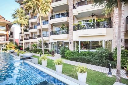 Two bedroom unit in a low-rise condo in Na Jomtien