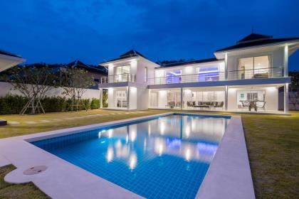 Luxury 2-Storey Modern Pool Villa - Falcon Hill Hua Hin