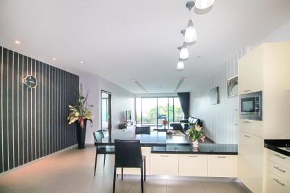 Very Well Priced Large Modern Unit At Sunrise Hill - Pratamnak