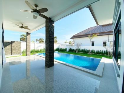 New High Quality Bali Style Pool Villa - Hua Hin