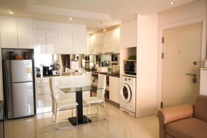 Modern One Bed Unit For Sale At Sunset Boulevard 2 - Pratamnak