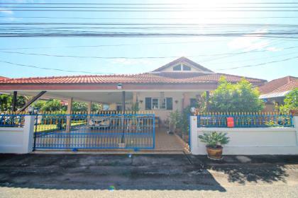 บ้าน 3 ห้องนอน - สัตหีบ 