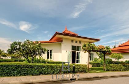 2 Bedroom Bali Style Pool Villa