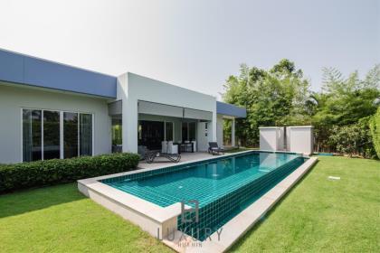 3 Bedroom Pool Villa in Exclusive Estate 