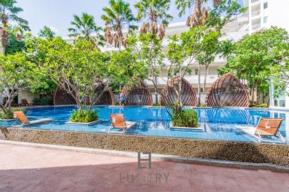 Mykonos Ground Floor 1 Bedroom Pool View Condo 