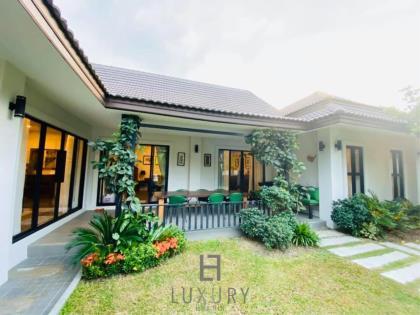Modern 3 Bedroom Villa 