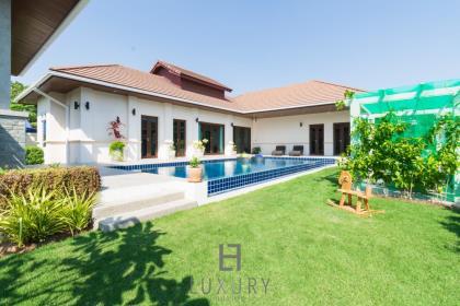 Beautiful Bali Style 3 Bedroom Pool Villa
