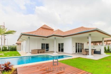 Beautiful 3 Bedroom Pool Villa 