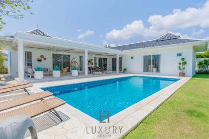 Luxury 3 Bedroom Pool Villa