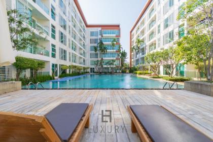 Good Size 3 Bedroom Condo Close To The Beach
