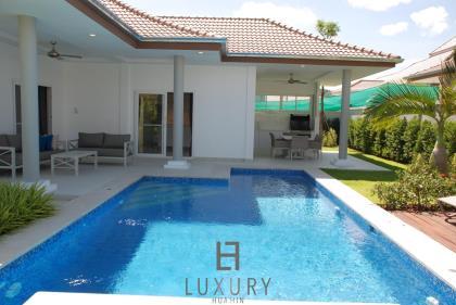 Lovely 3 Bedroom Pool Villa