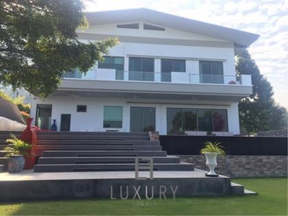 4 Bedroom Pool Villa at Palm Hills